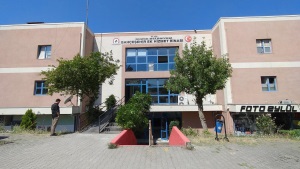 TOPLU ÇALIŞMA YÜKÜMLÜLÜĞÜ İLE DÜZCE BELEDİYE BİNASINDA TEMİZLİK...
