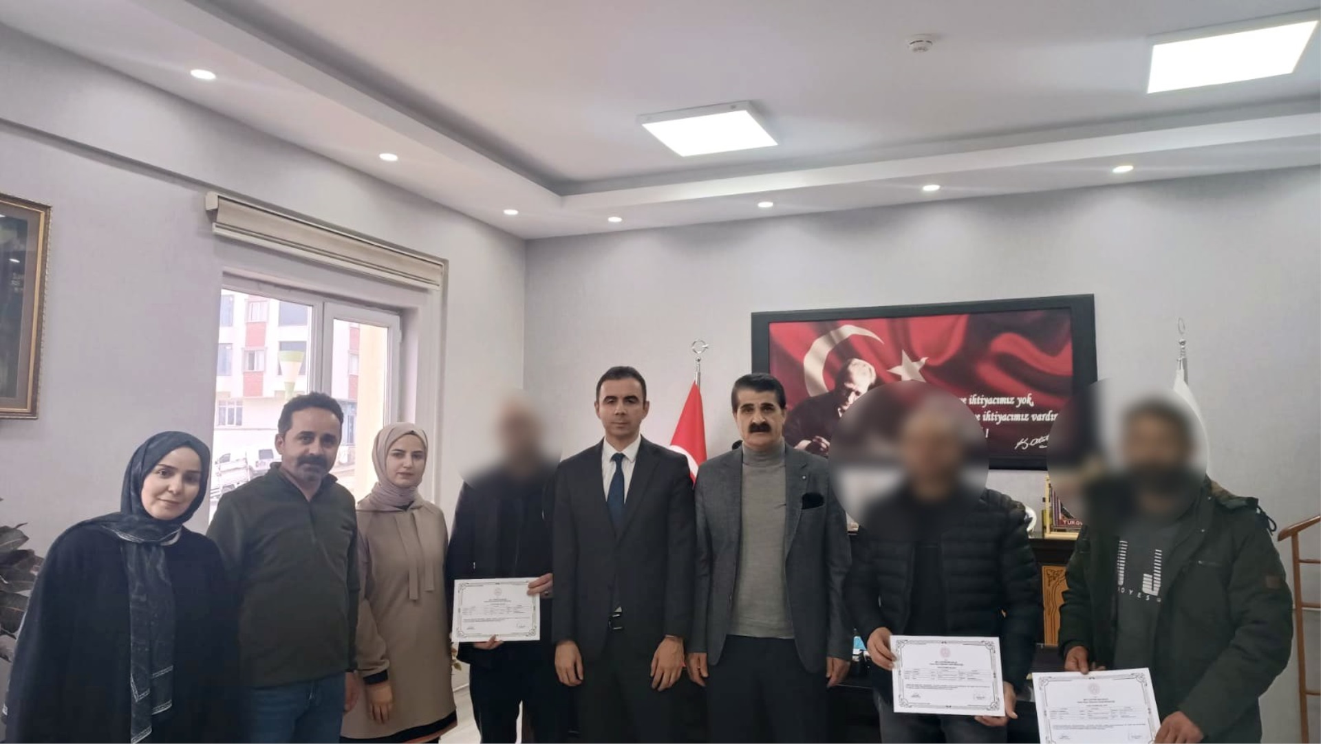 KURS BİTİRME BELGESİ TAKDİMİ