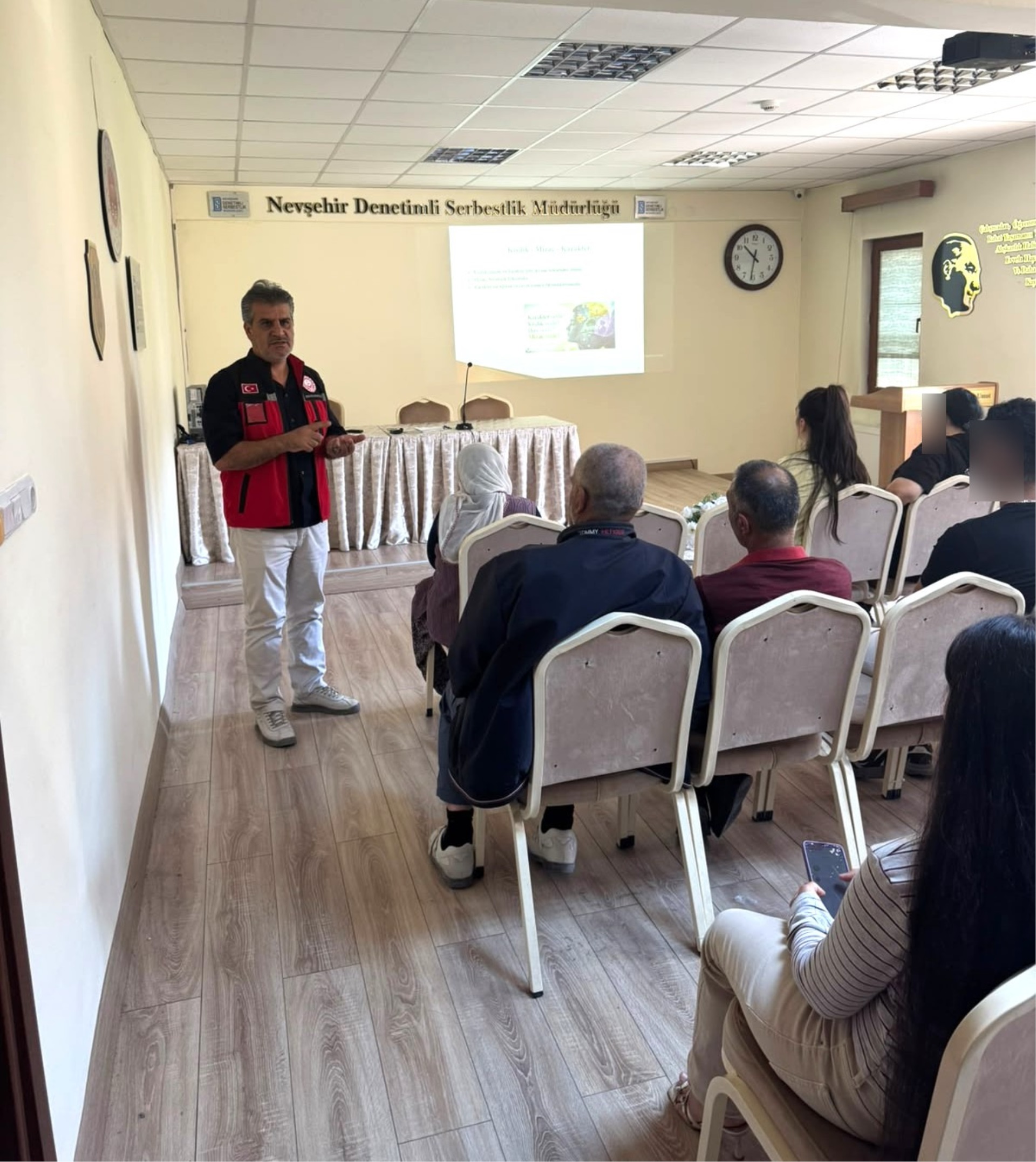 FİNANSAL OKUR YAZARLIK SEMİNERİ DÜZENLENDİ