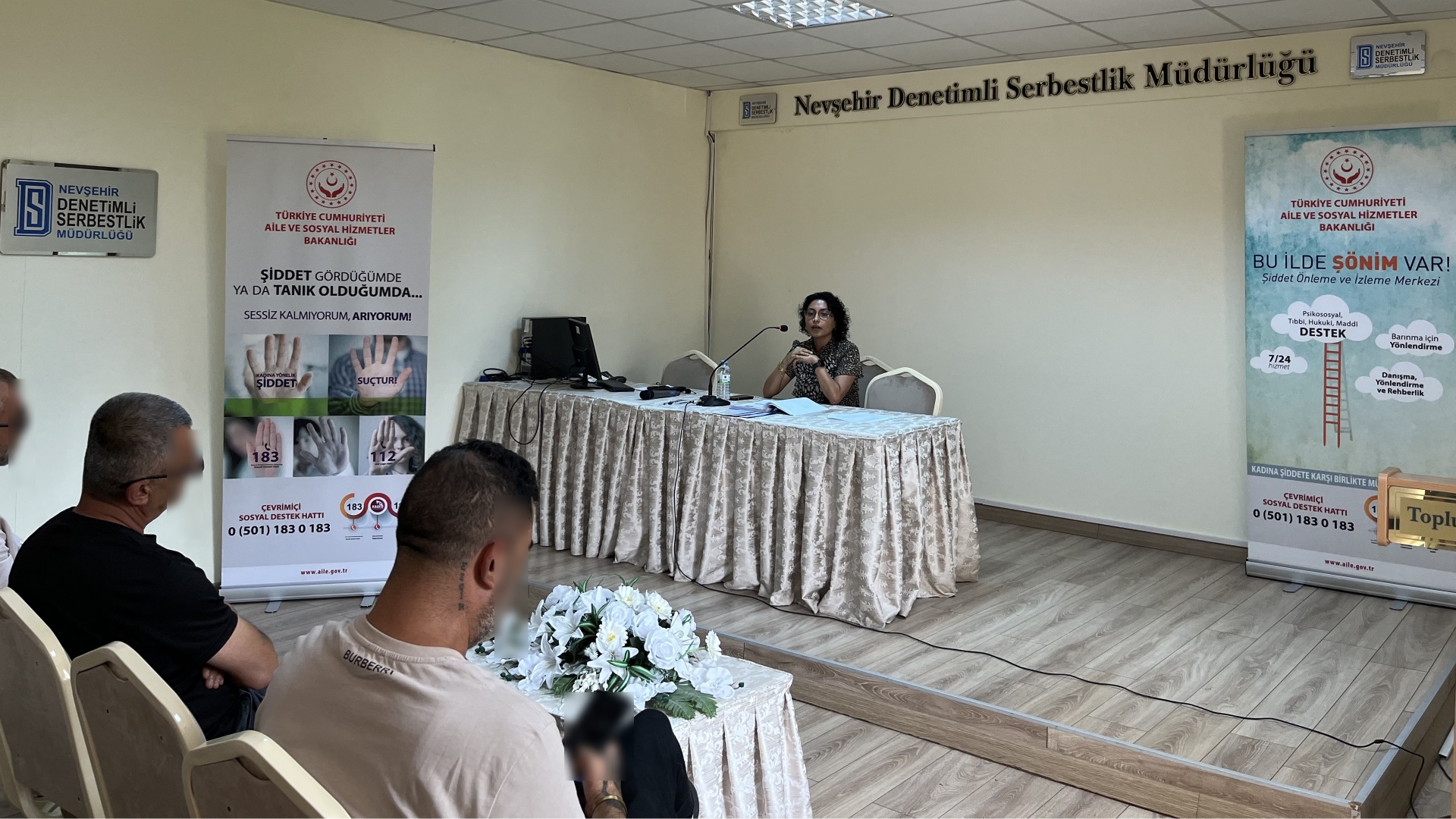 KADINA YÖNELİK ŞİDDETE KARŞI FARKINDALIK SEMİNERİ DÜZENLENDİ