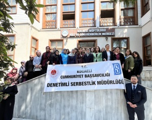 KOCAELİDE AİLE VE ANNE TEMALI PROGRAM GERÇEKLEŞTİRİLDİ.