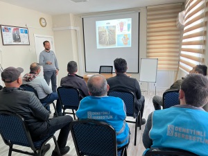 "Meyve Ağaçlarında Budama ve Terbiye Kursu" verildi.