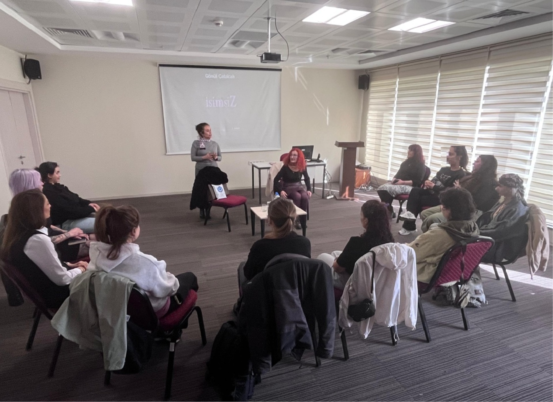 KARŞIYAKA DENETİMLİ SERBESTLİK MÜDÜRLÜĞÜNDE YAZAR BULUŞMASI DÜZENLENDİ