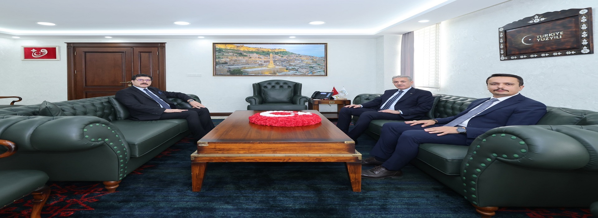 Başkanımız Sn. Abdullah KAHRAMAN Mardin Valisi Sn. Tuncay AKKOYUN 'u ziyaret etti.